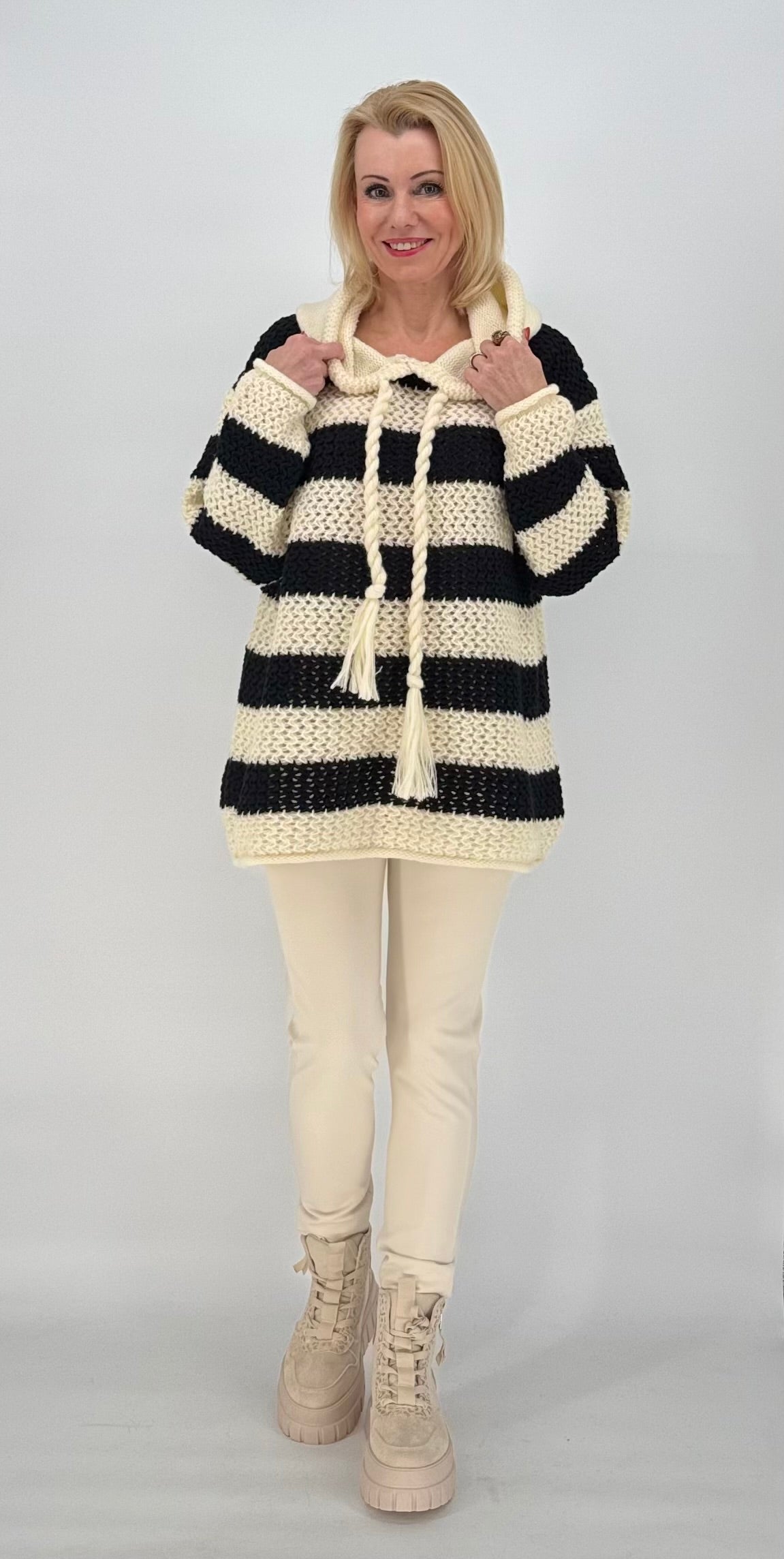 Strickhoodie Bicolor schwarz-creme