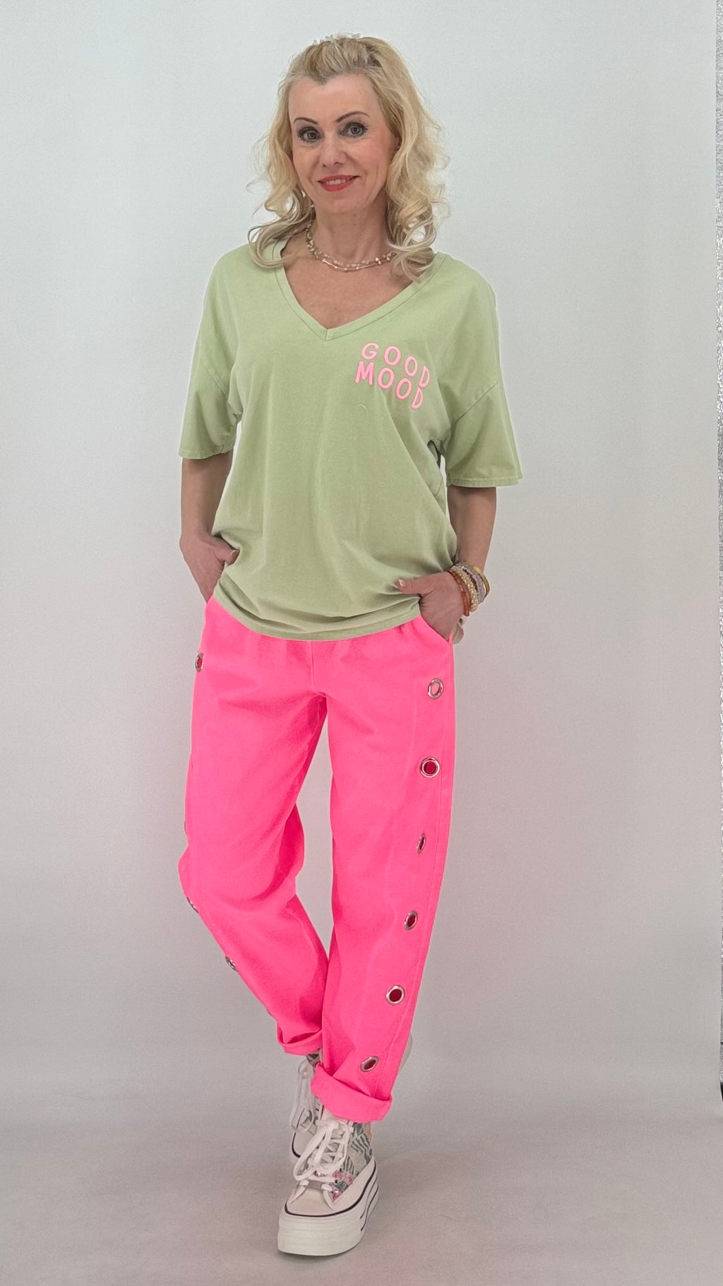 Damen T-Shirt „Good Mood“ – lässig & trendig