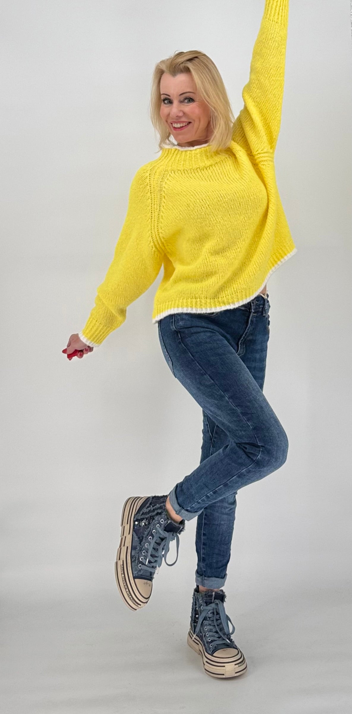 Pullover gelb