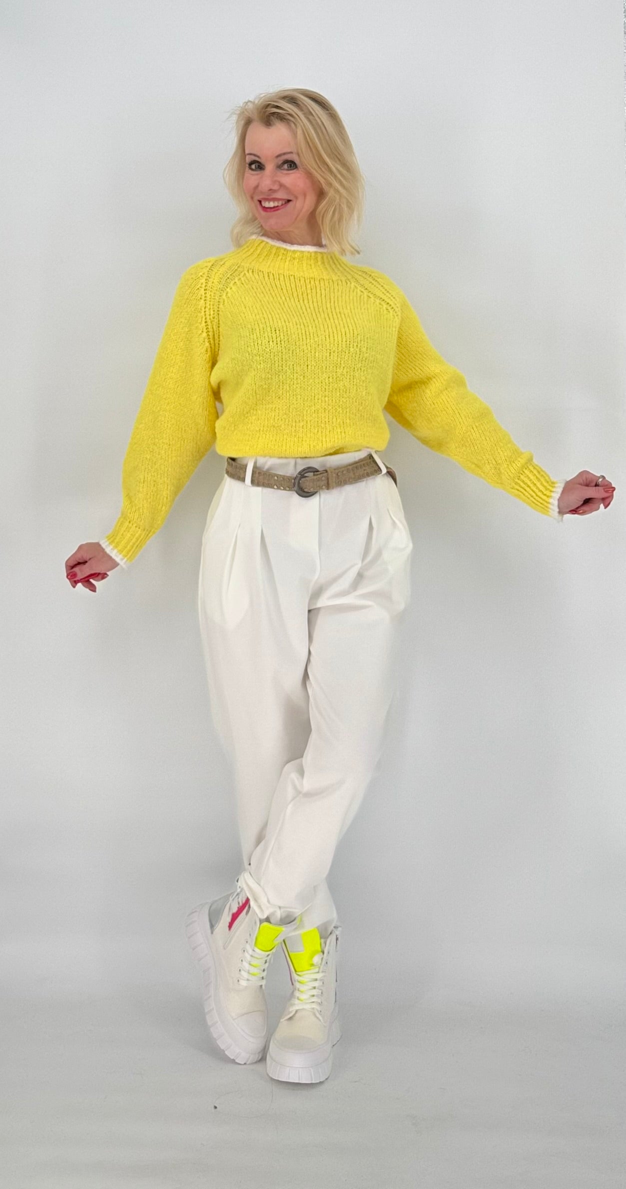 Pullover gelb