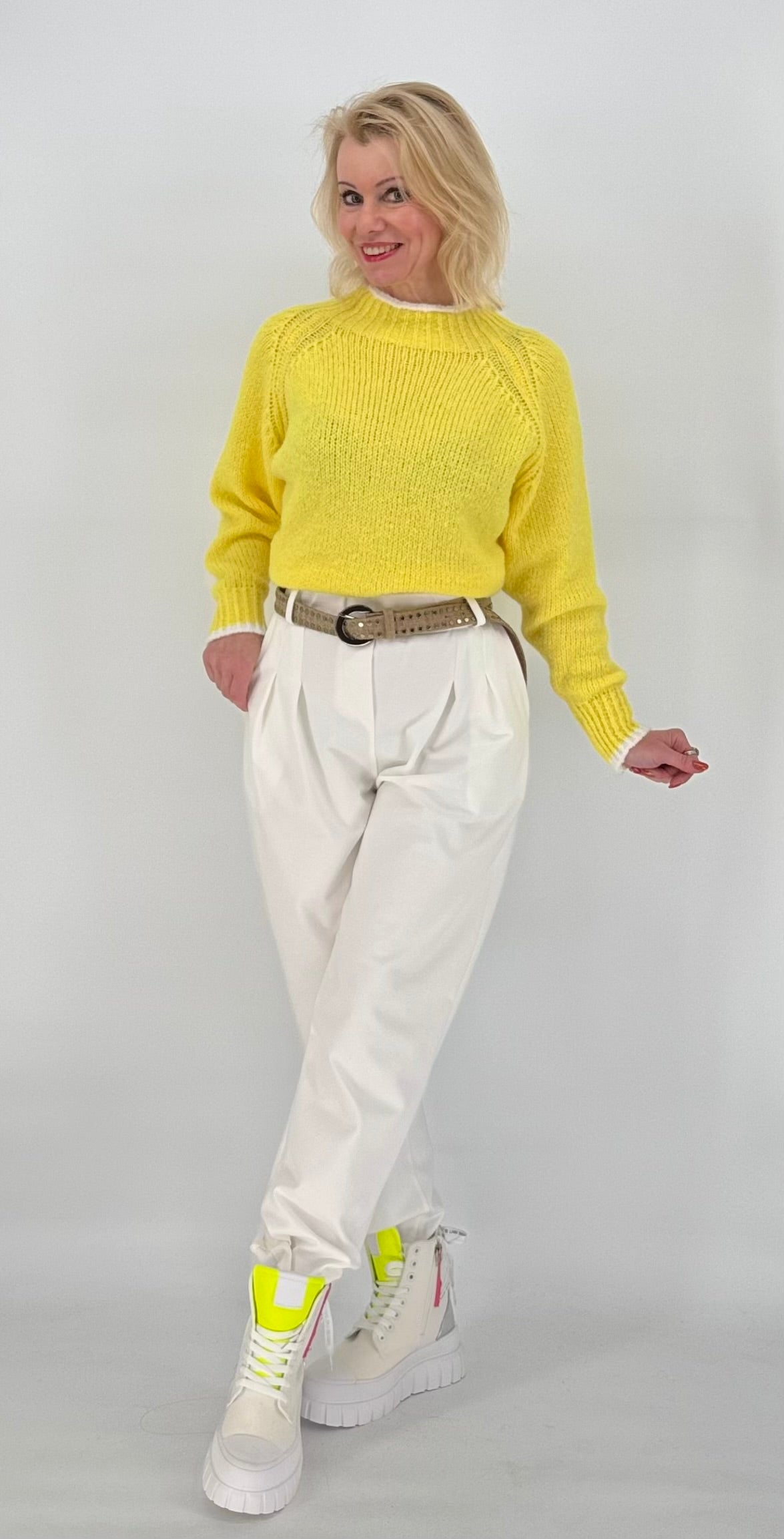 Pullover gelb