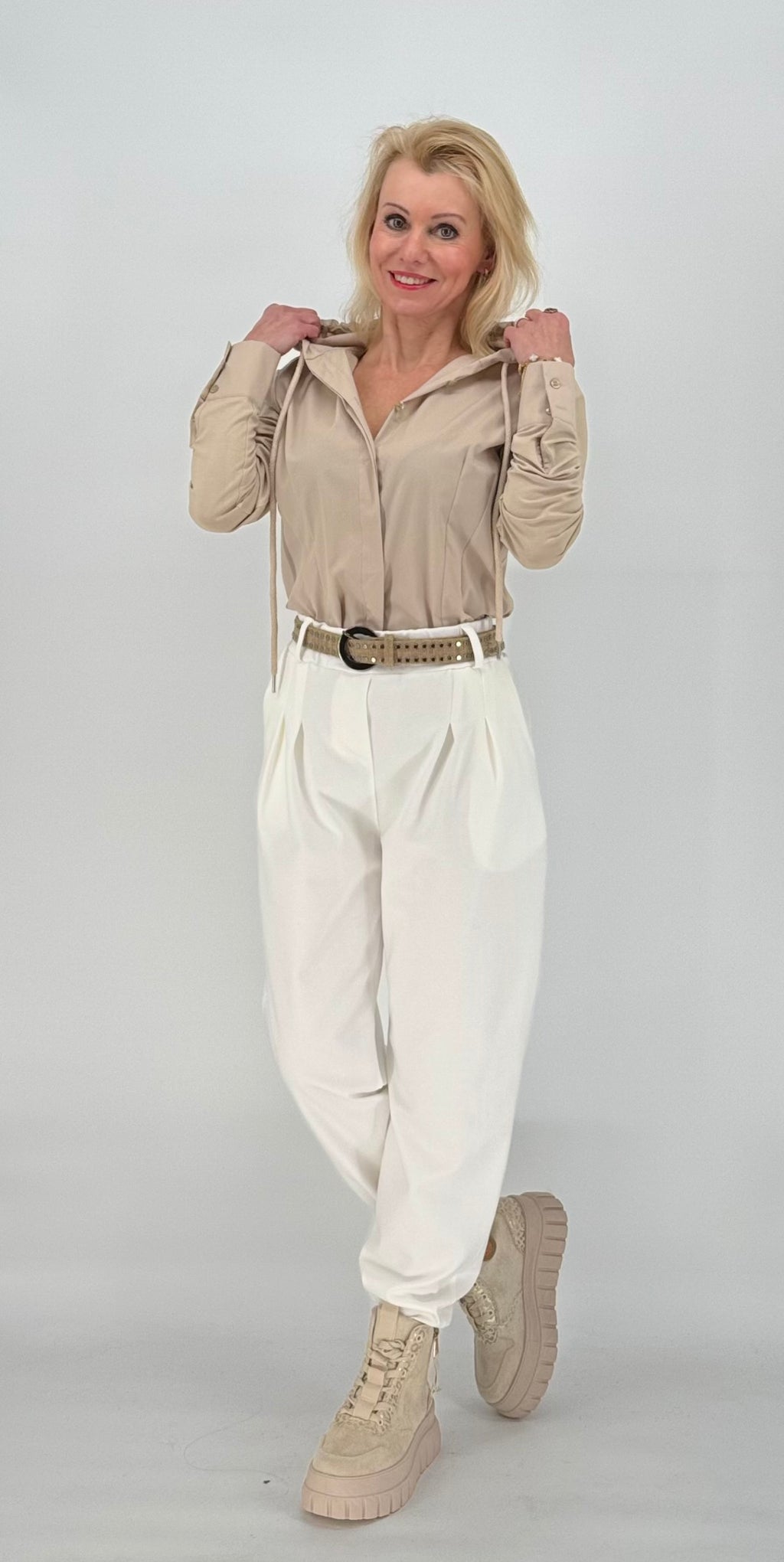 Bluse ESViViD mit kapuzen beige