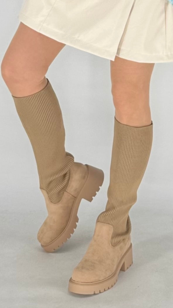 Chunky Stretch Stiefel in Beige