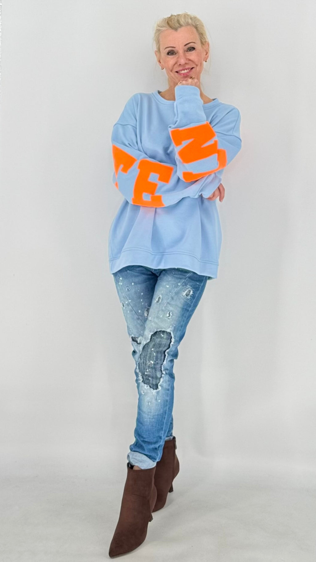 Sweatshirt "NAMASTE", creme, blau