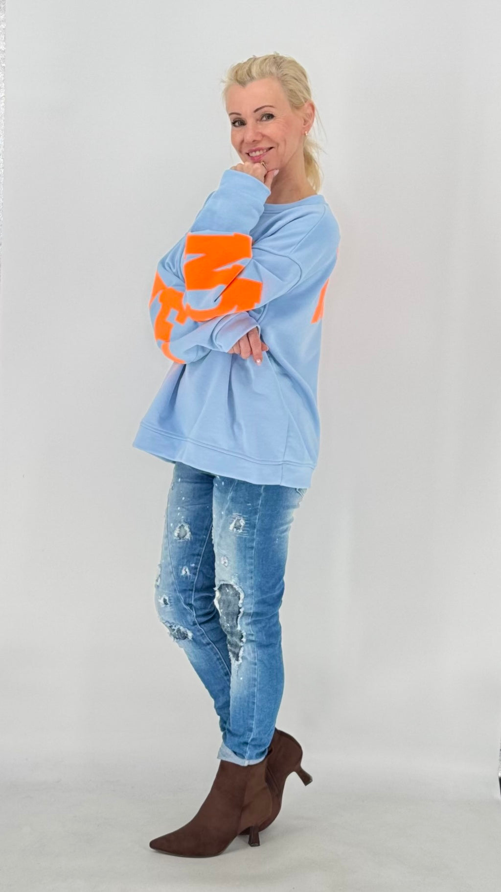 Sweatshirt "NAMASTE", creme, blau