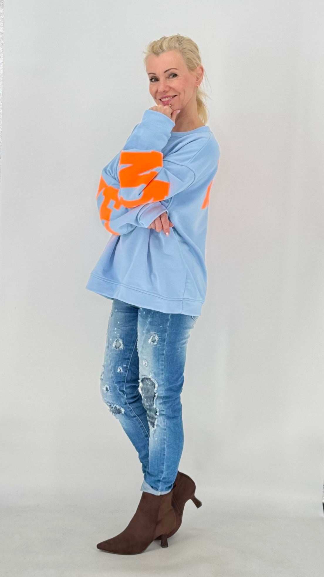 Sweatshirt "NAMASTE", creme, blau