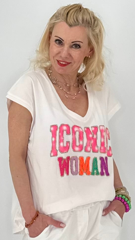 Weißes Damen T-Shirt mit „ICONIC WOMAN“