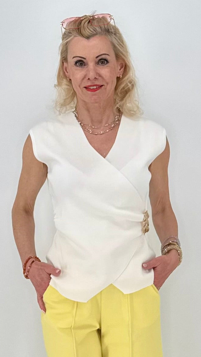 Elegantes Wickel-Top in Rose und Weiß