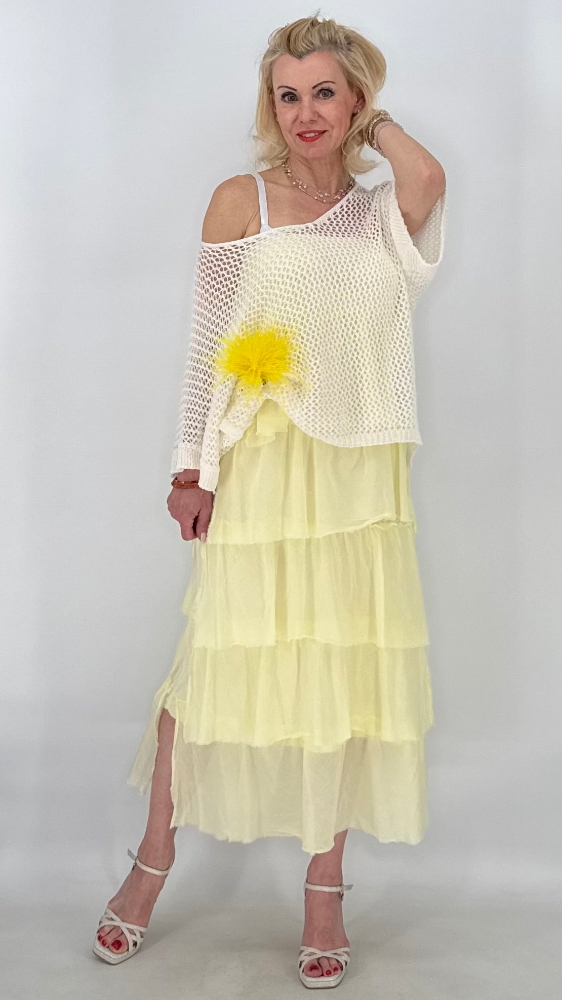 Volant-Maxikleid oder Rock in Pastellgelb und Creme
