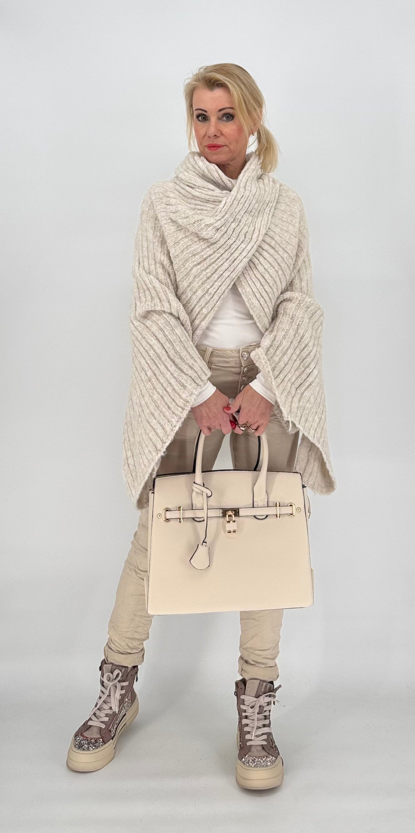Kurz Poncho "Eva" beige