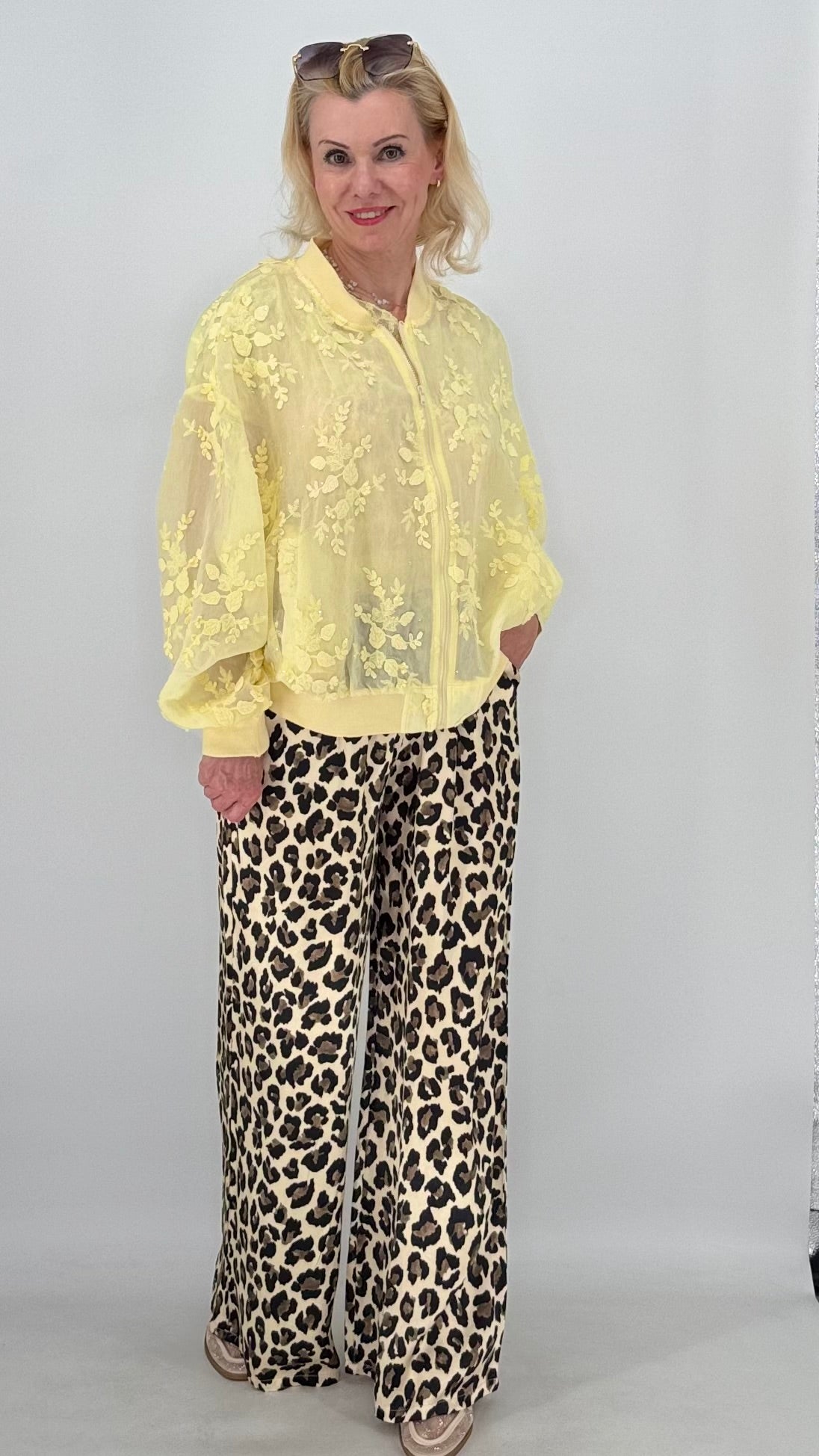 Leo Hose in Creme/Schwarz/Braun