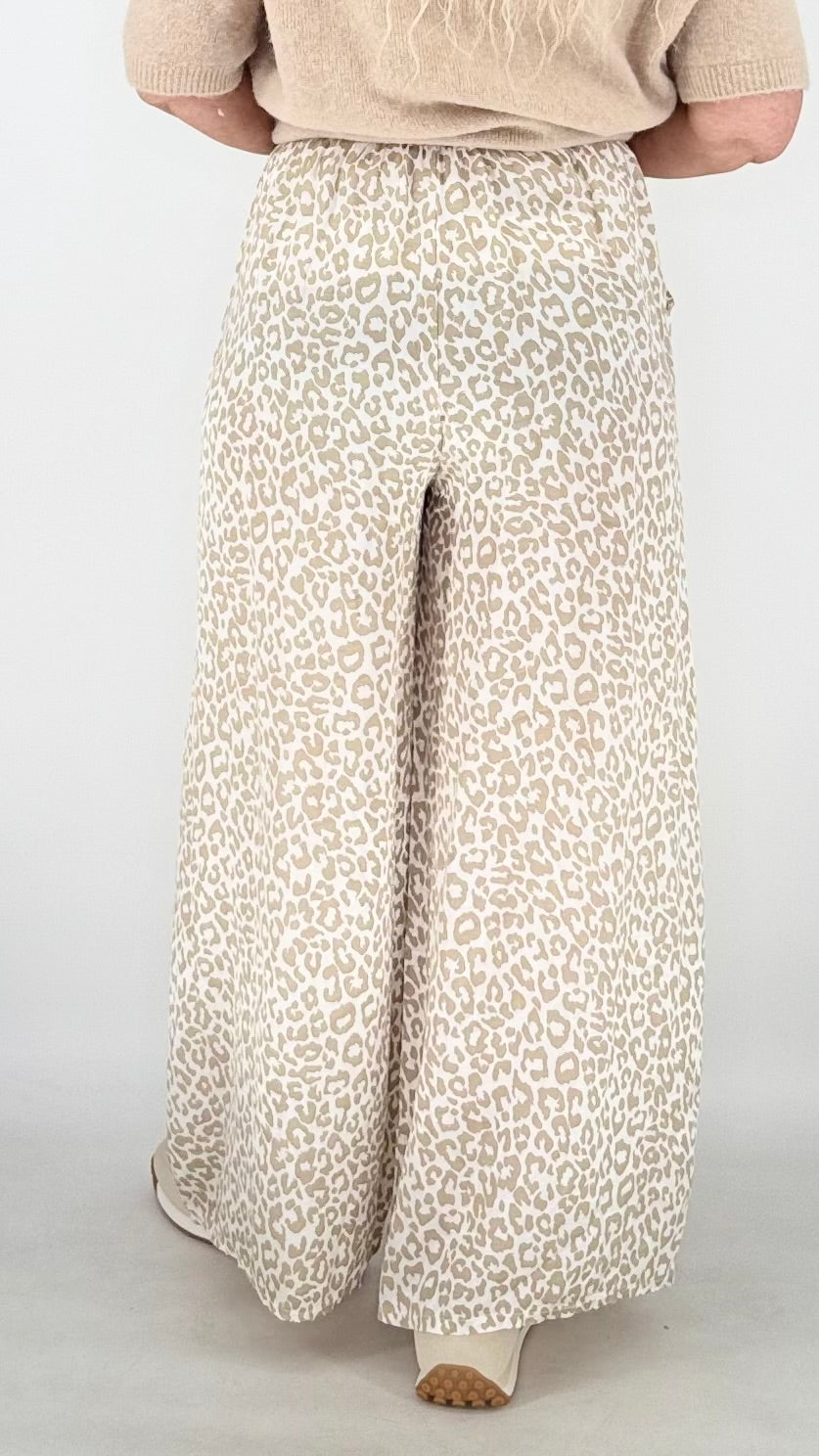 Seidige Leo Hose in Beige/Creme