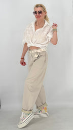 Beige Relaxed-Fit Hose mit Gürtel