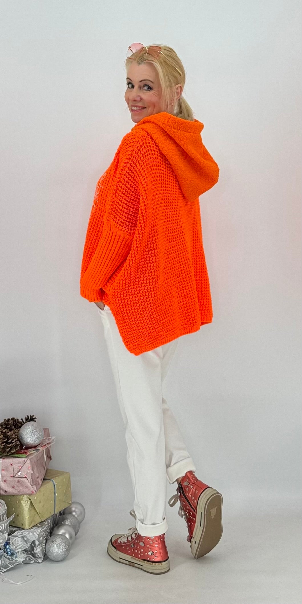 Sweatshirt "SELF" mit Kapuze, orange, grün, beige