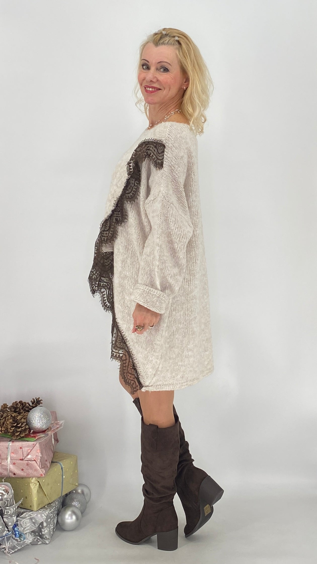 Pullover mit Asymmetrischer Saum, creme