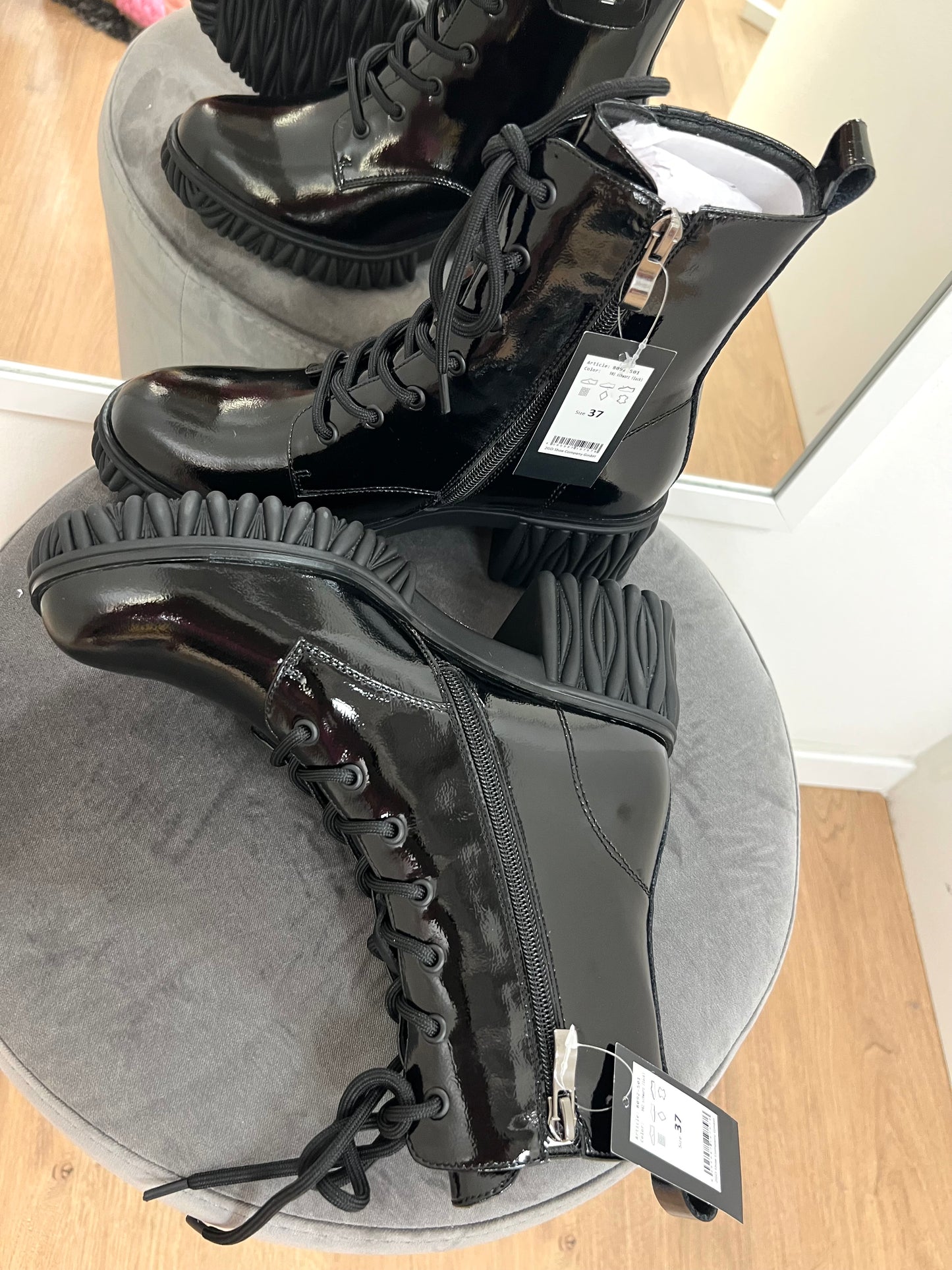 Boots Lackleder Schwarz
