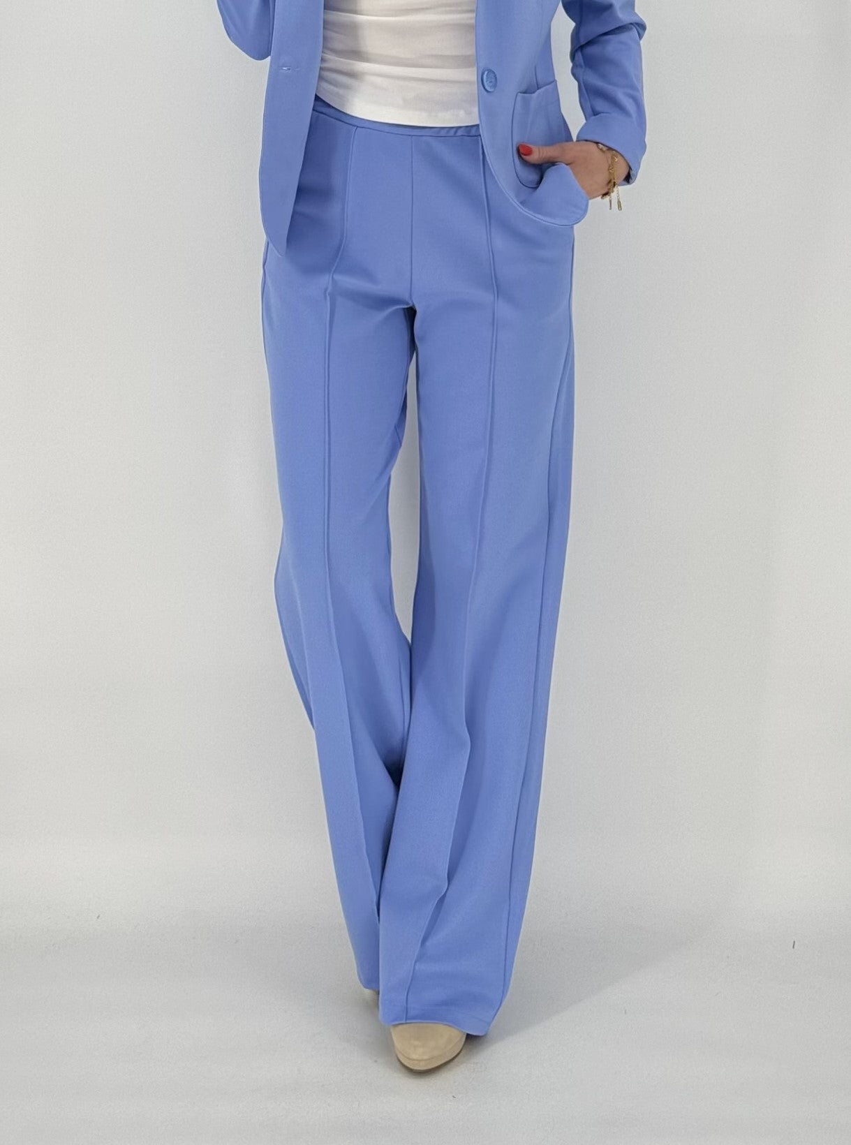 ESViViD Hose mit genähter Bügelfalte in lasurit