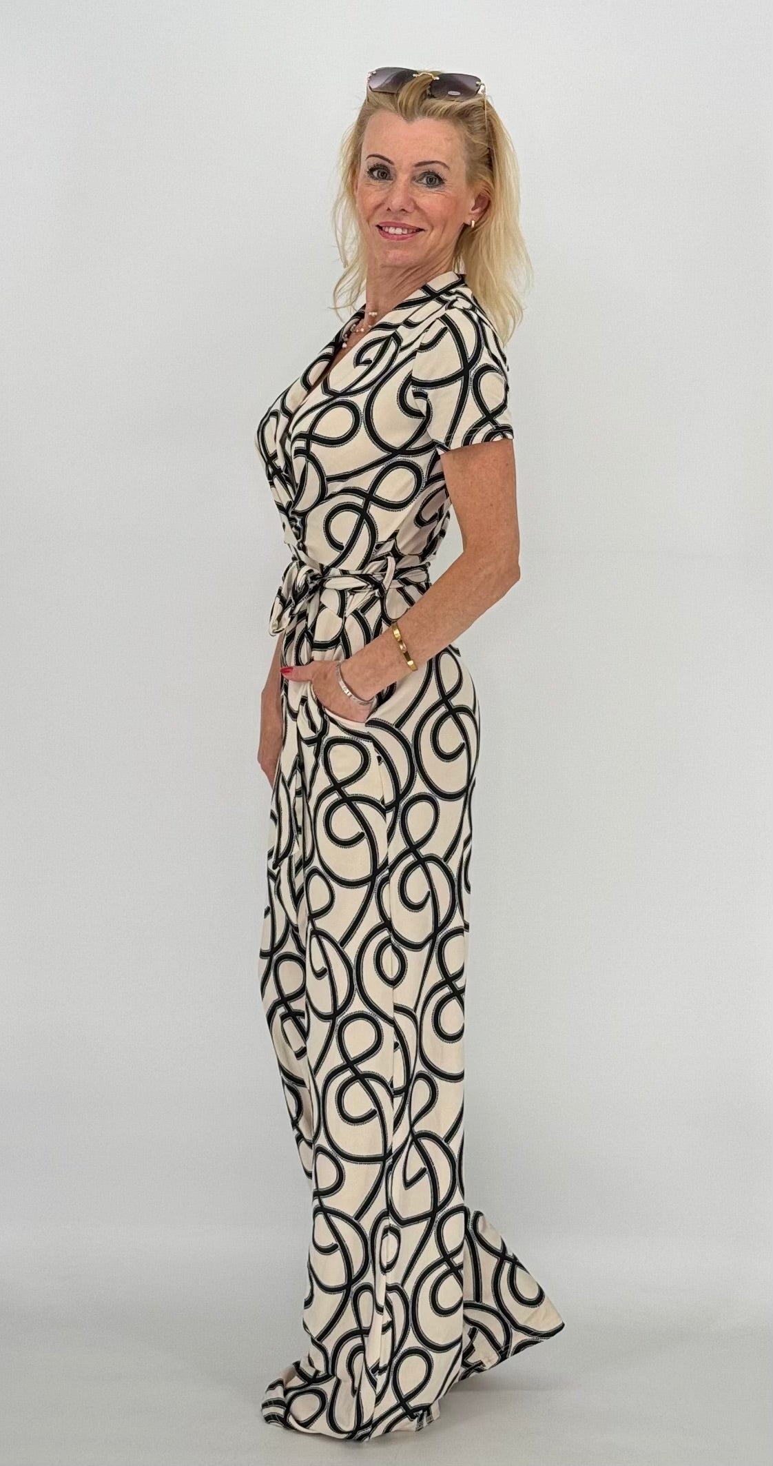 Jumpsuit, beige/schwarz