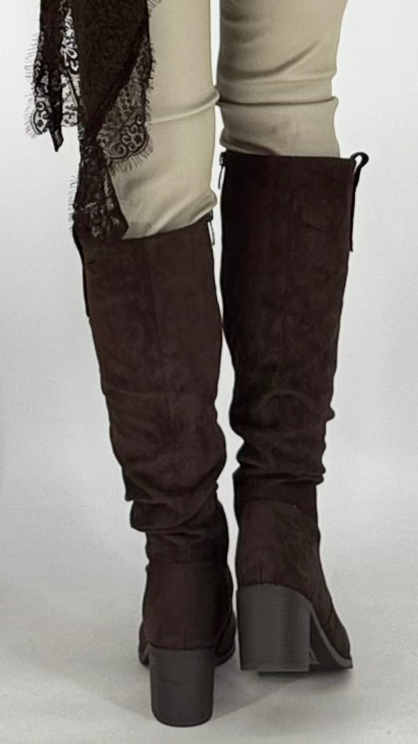 Stiefel Schokoladenbraun, A-920