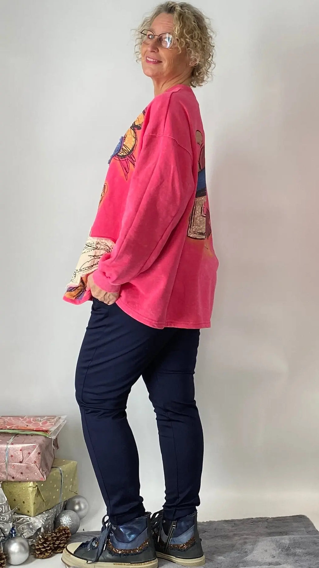 Sweatshirt "Dassy", in weiß, schwarz, pink - By Elena FashionBy Elena Fashion