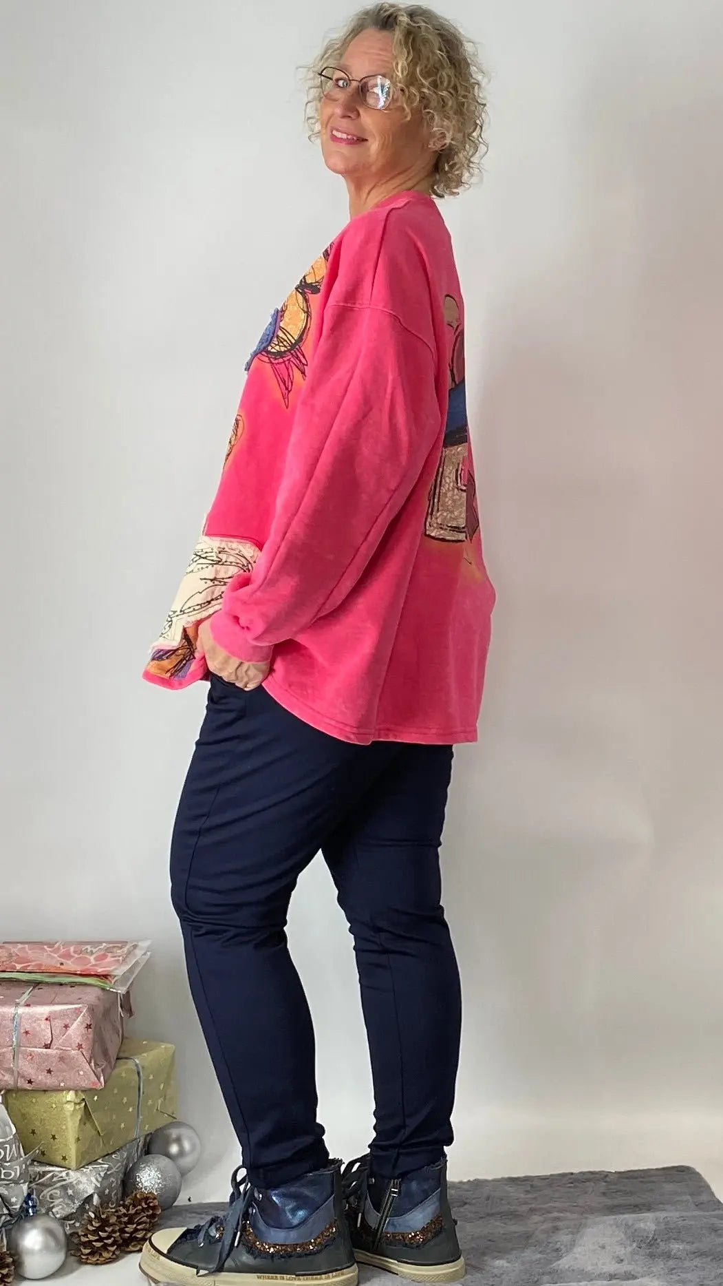 Sweatshirt "Dassy", in weiß, schwarz, pink - By Elena FashionBy Elena Fashion