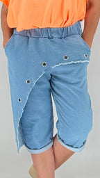 Lässige kurze Hose in Jeansoptik mit Ösen