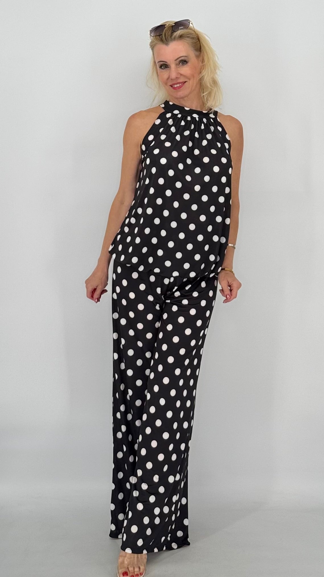 Top, schwarz mit Pünktchen