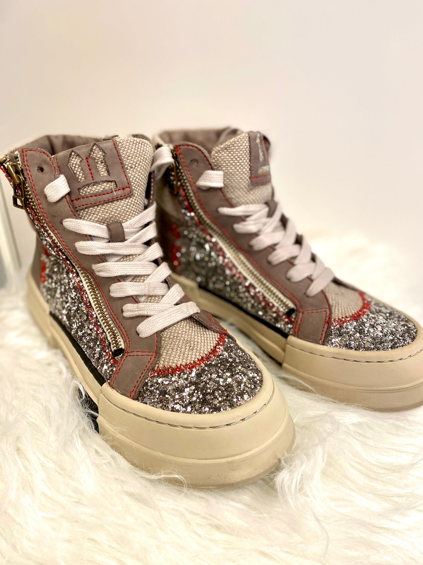 Sneaker mit Glitzerdetails Champain  Rebecca White X52-6