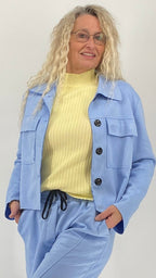 Kurze Jacke Veloursleder-Optik, blau, beige, rosa