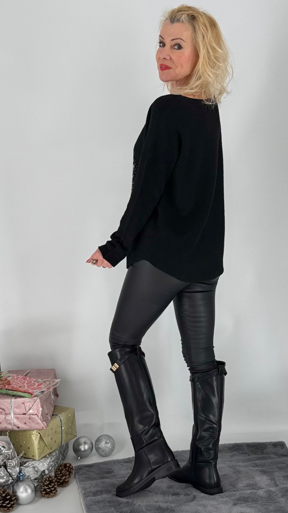 Pullover "Snoopy" in schwarz