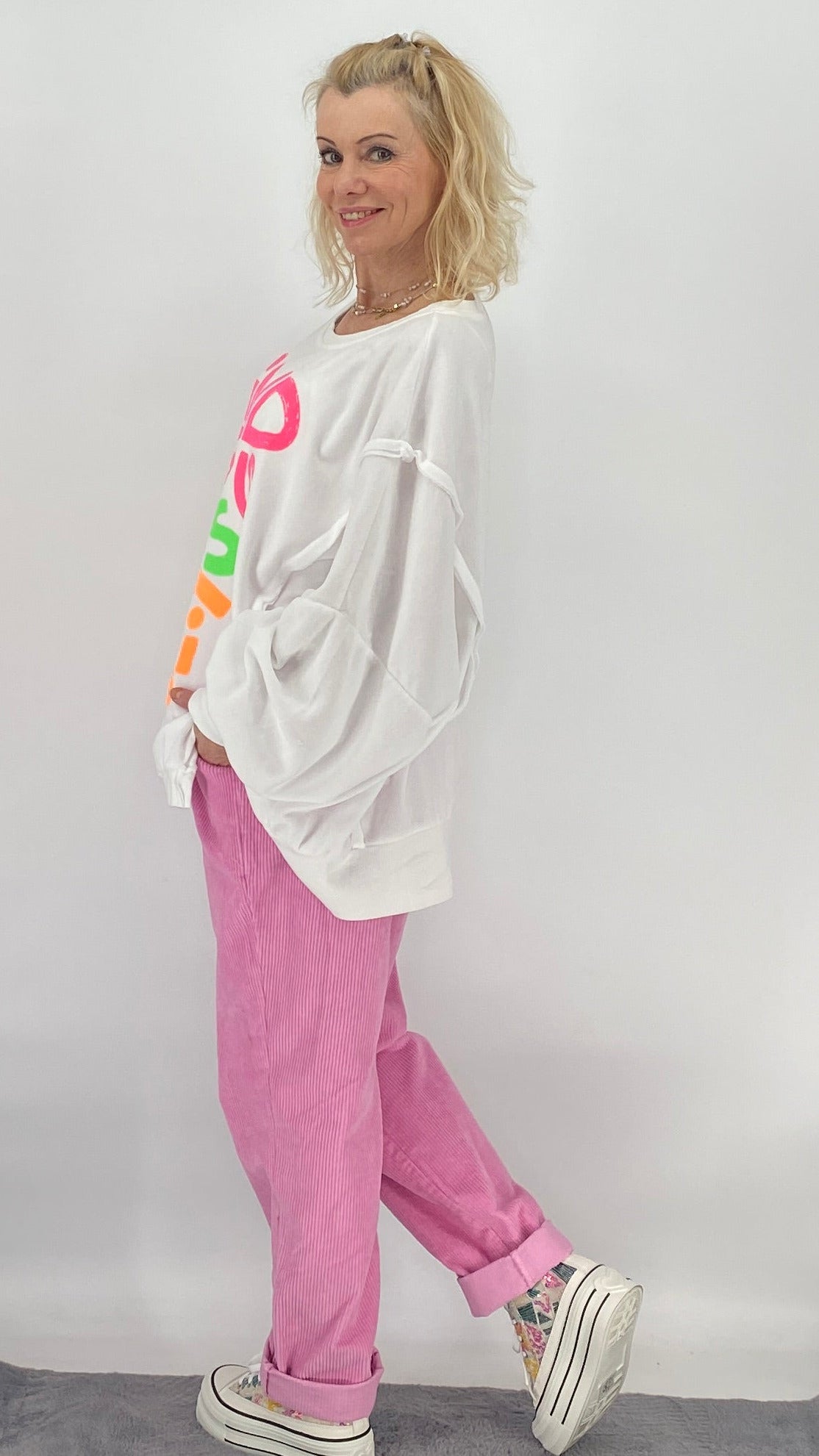 Sweatshirt in blau, weiß