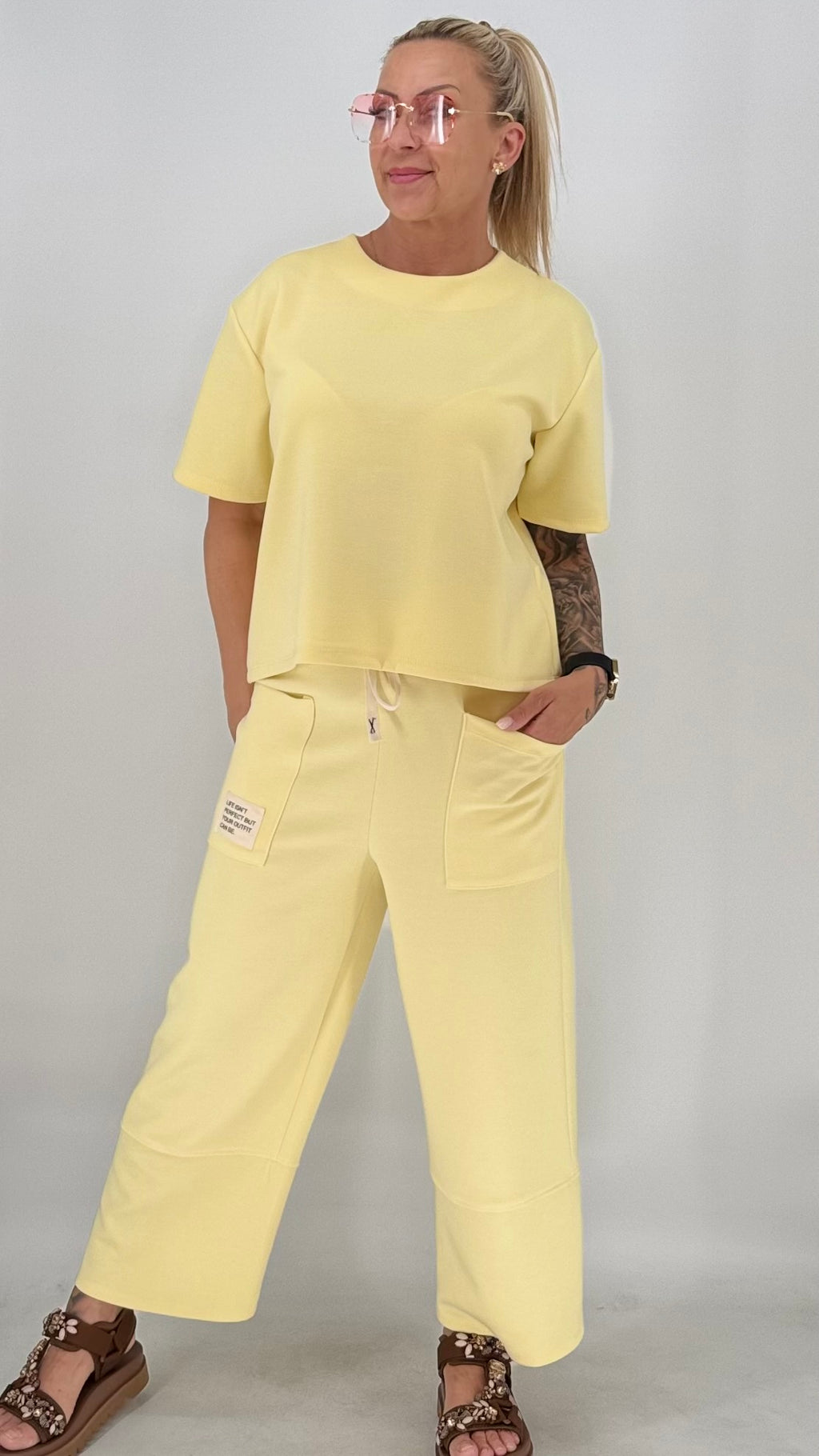 Damen Set : Hosen und Oberteil Halbarm, in Gelb
