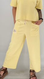 Damen Set : Hosen und Oberteil Halbarm, in Gelb