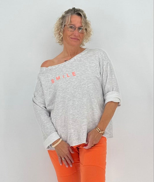 Sweatshirt in grau, "SMILE"