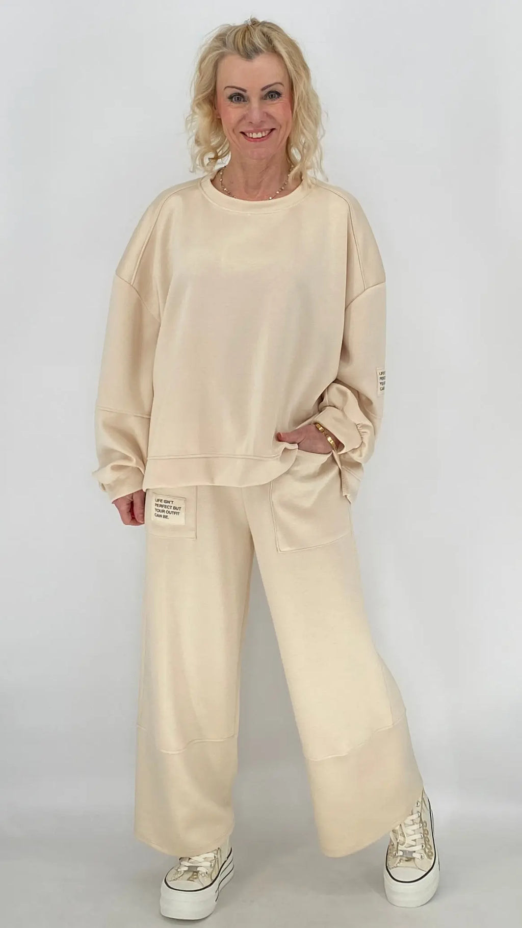 Sweatshirt in beige - By Elena FashionBy Elena Fashion