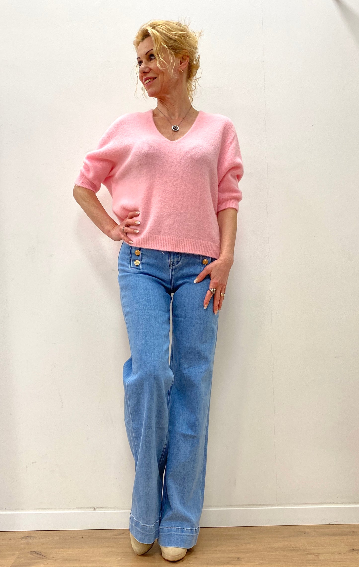 Jeans mit Knöpfen im Marlene Style