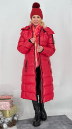 Stepp-Mantel in rot mit Kapuze