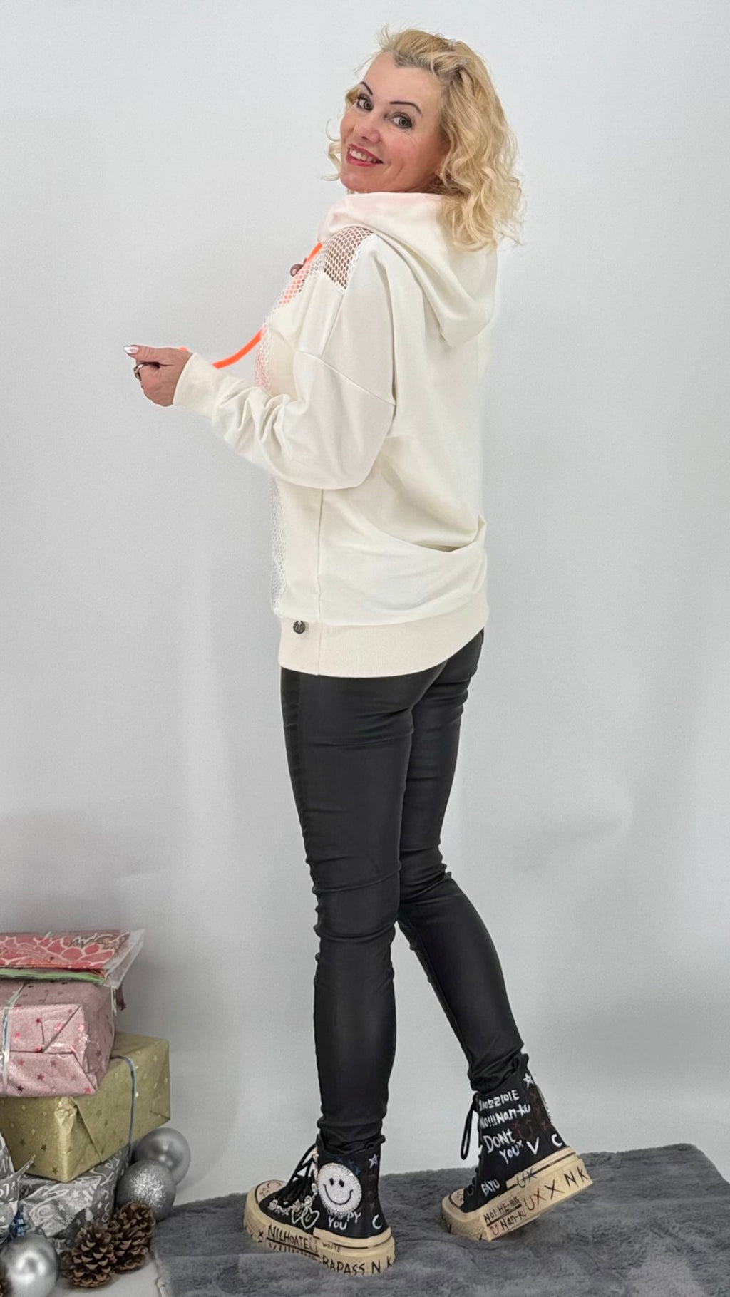 Sweatshirt mit raffiniertem Netzdesign, weiß