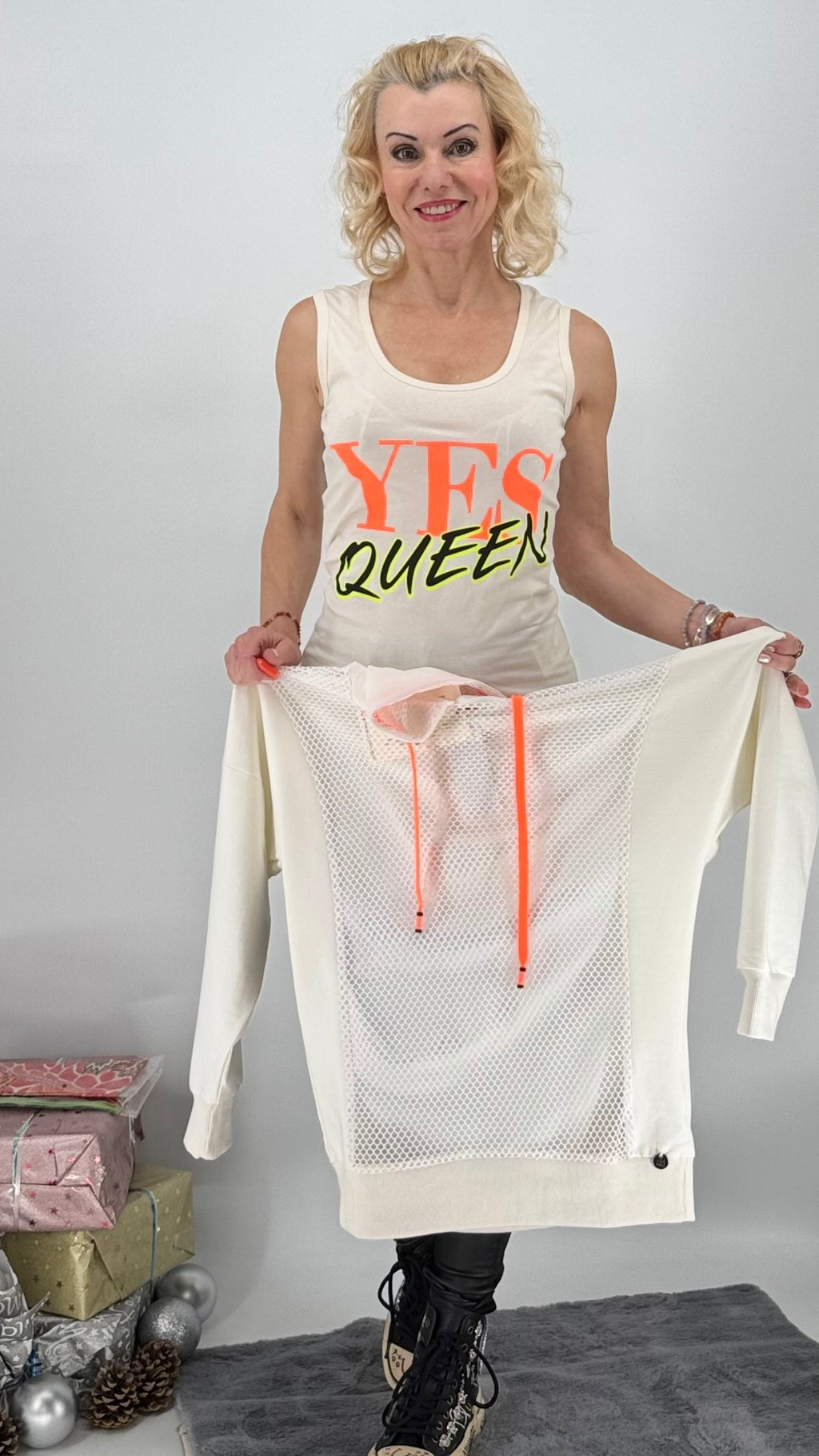 Sweatshirt mit raffiniertem Netzdesign, weiß