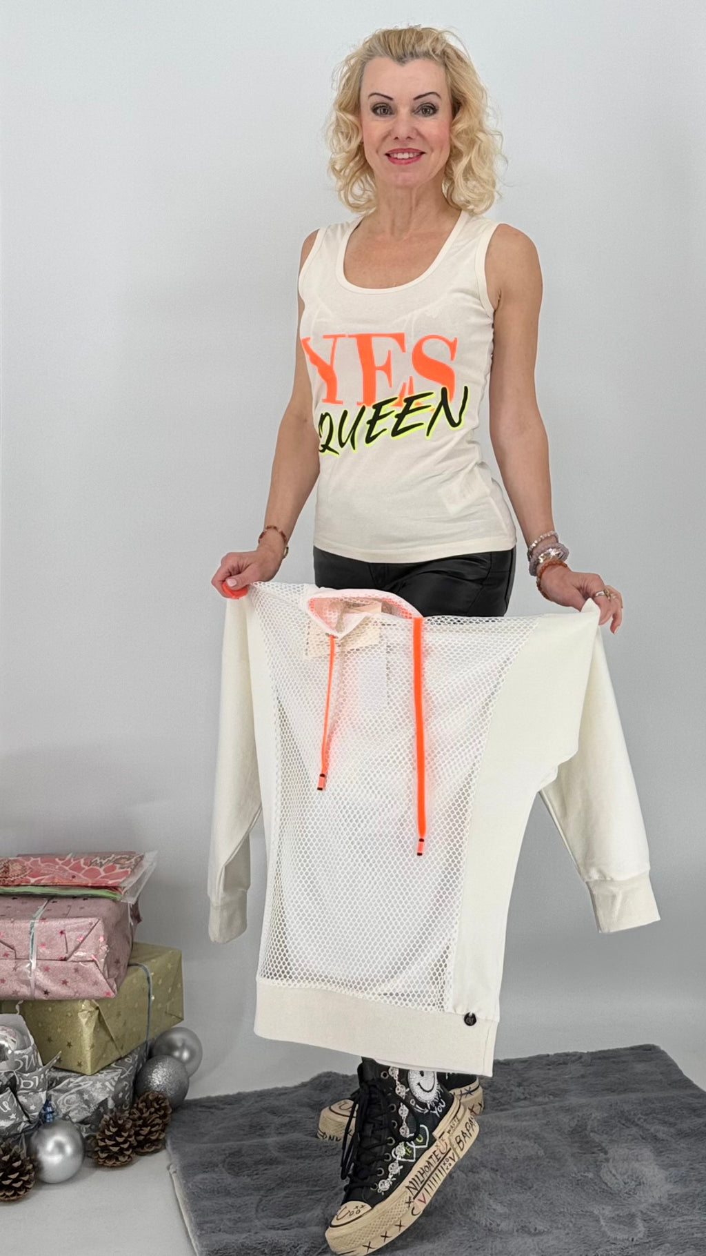 Sweatshirt mit raffiniertem Netzdesign, weiß