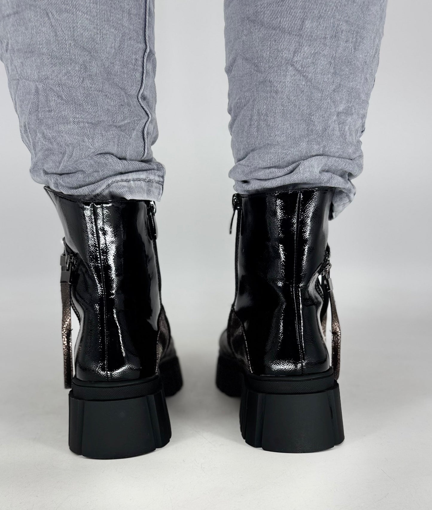 Boots schwarz/petwer lack A-916