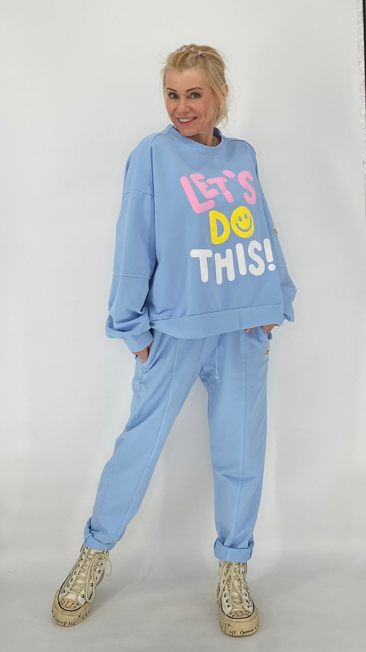 Sweatshirt "Smile" in blau, rosa, gelb, mint beige