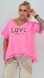 Oversize-Shirt „LOVE always wins", in Pinkt und Weiss