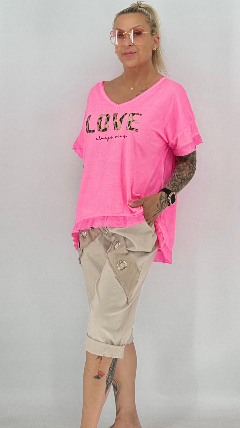 Oversize-Shirt „LOVE always wins", in Pinkt und Weiss