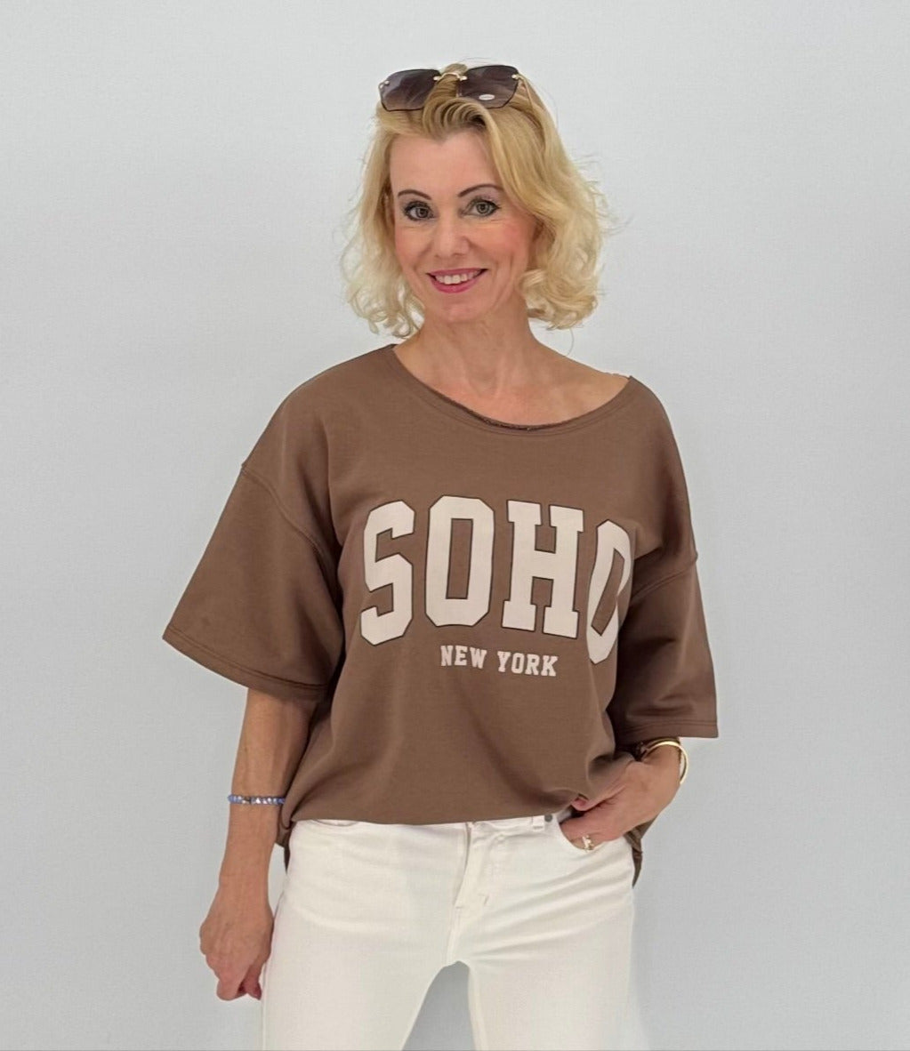 Sweatshirt in camel, "SOHO"