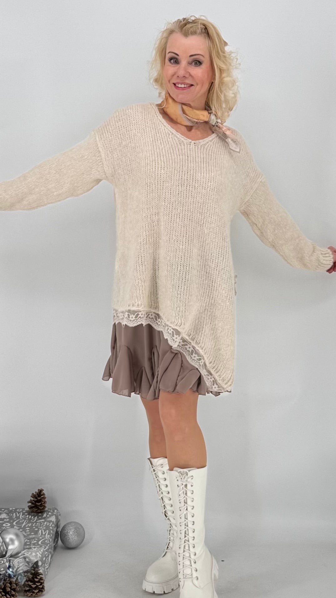 Pullover mit Asymmetrischer Saum, creme, rosa, grau, schwarz