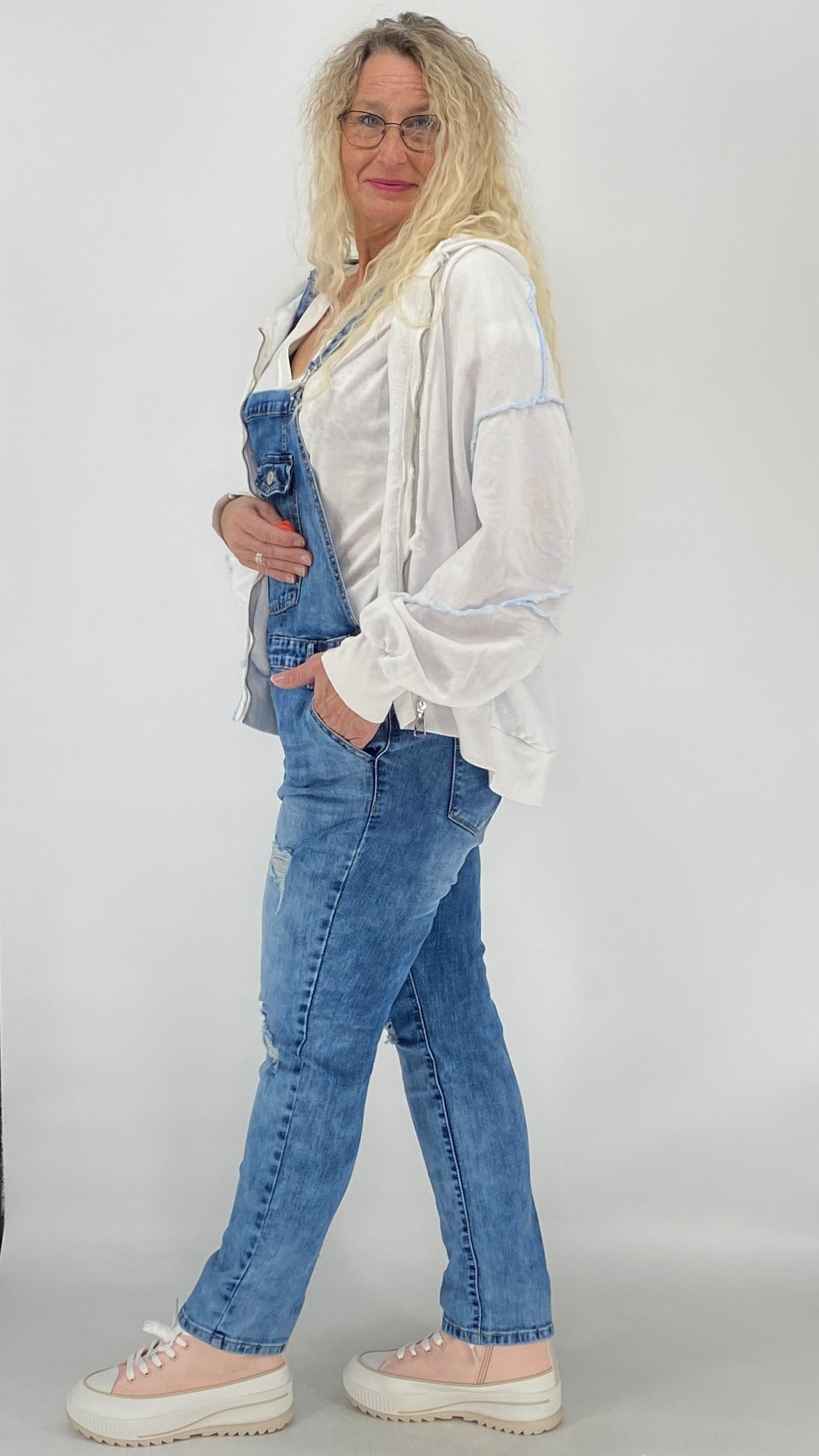 Sweety Jacke aus 100 % Baumwolle in Weiß, Blau und Gelb