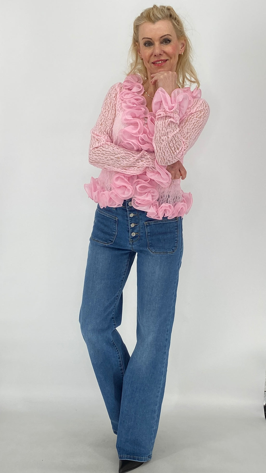 Mid Waist Jeans mit Knöpfchen