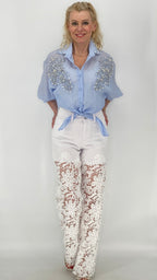 Mid Waist Jeans in Weiss mit Spitze