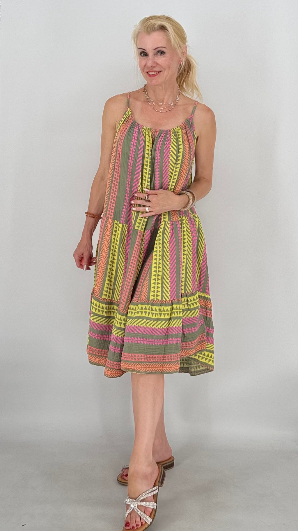 Sommer Kleid in vier Farben "Daisy"